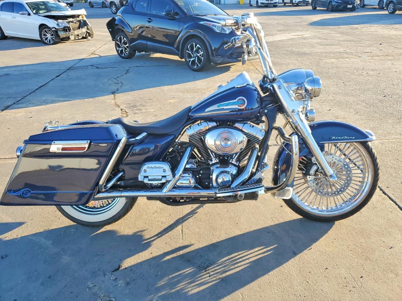 2002 Harley-Davidson FLHT