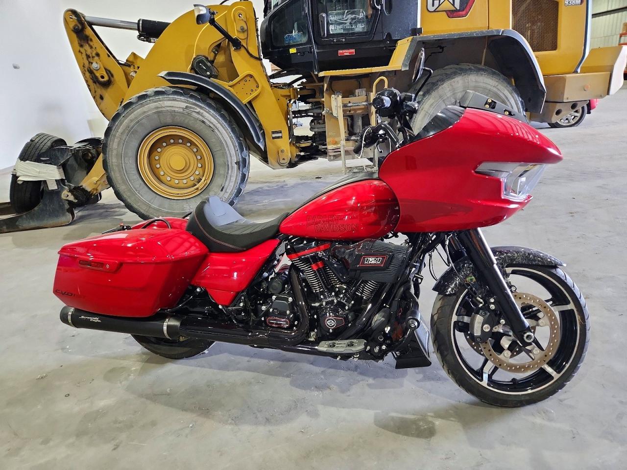 2025 Harley-Davidson FLTRXSTSE CVO Road Glide ST